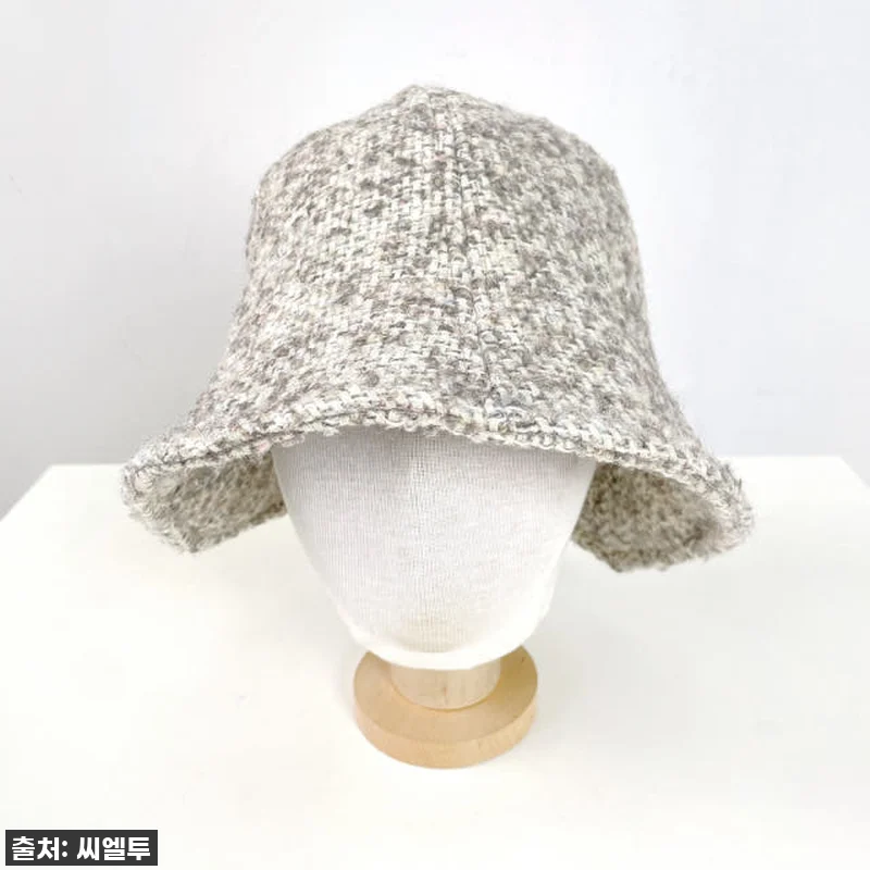 🚨 품절각! 가을겨울 필수템! 플롭 울 트위드 버킷햇, 이 가격 실화?! 직접 써보니 대박! 🚨 9 🚨 품절각! 가을겨울 필수템! 플롭 관련 이미지 3