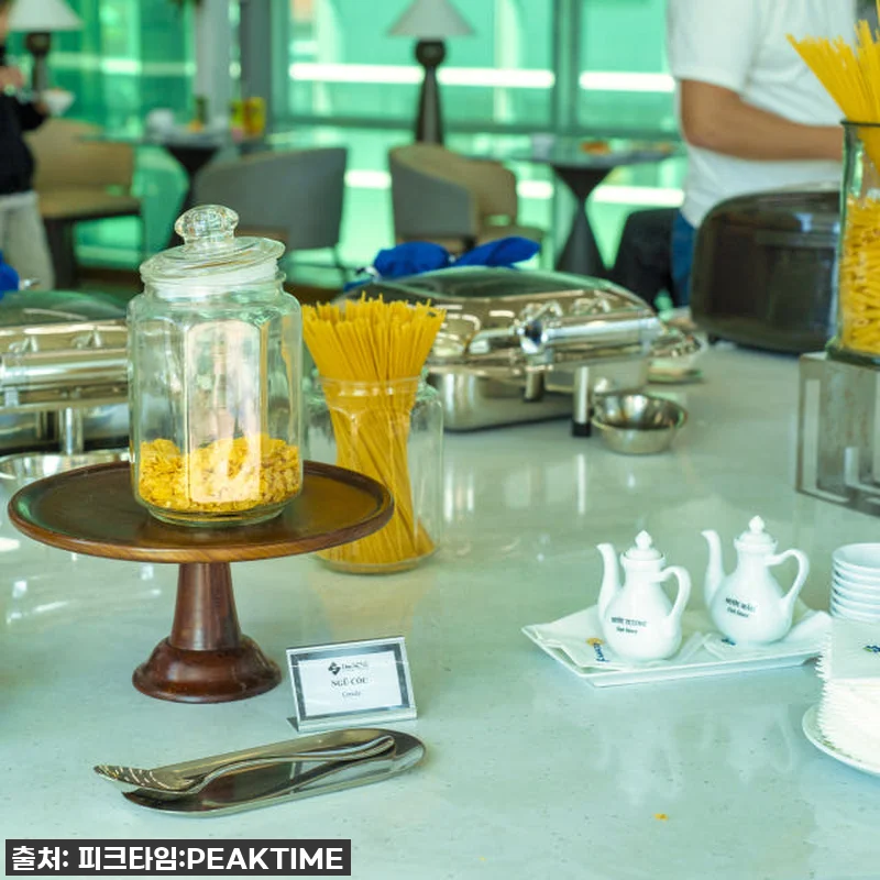 푸꾸옥 공항 라운지 더 센즈 솔직 후기: 비행 직전 꿀잠 샤워 가능?! 💖 (feat. 품절임박 핫딜!) 11 푸꾸옥 공항 라운지 더 센즈 솔직 후 관련 이미지 4