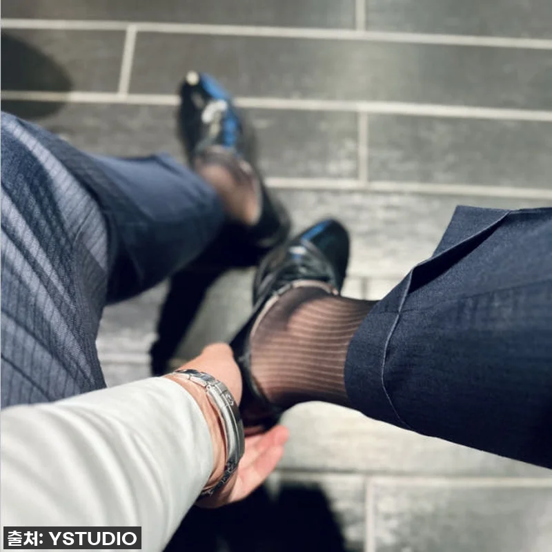 퇴근 후에도 발끝까지 완벽! LK 시그니처 남자 정장양말, 이 가격 실화? 찐후기 공개! 16 퇴근 후에도 발끝까지 완벽! LK 시 관련 이미지 4