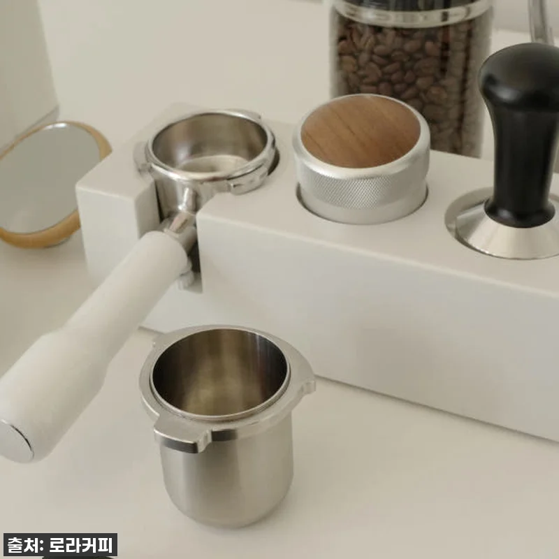 찐후기: 브레빌 도징컵 54mm (876, 881, 870, 878, 880 호환) 드디어 내 손에! 홈카페 필수템 등극! 17 찐후기: 브레빌 도징컵 54mm (8 관련 이미지 5