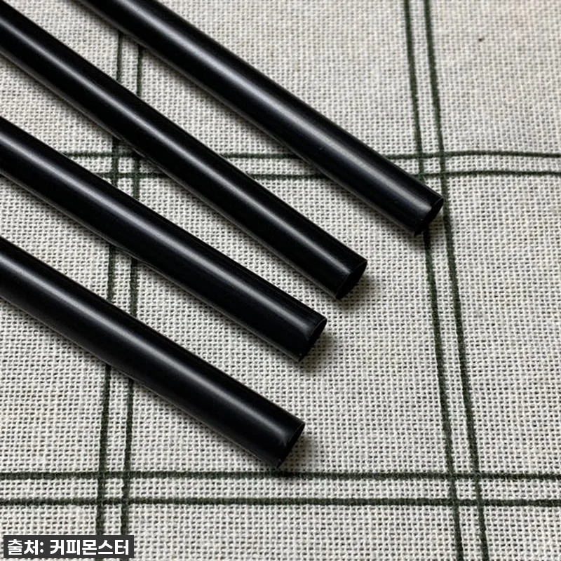 찐후기! 품절임박 '일회용 검정 빨대 관련 이미지 1