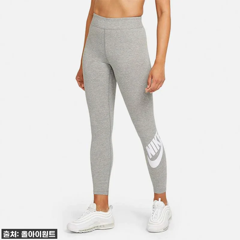 이건 무조건 쟁여야 해! 나이키 에센 관련 이미지 1