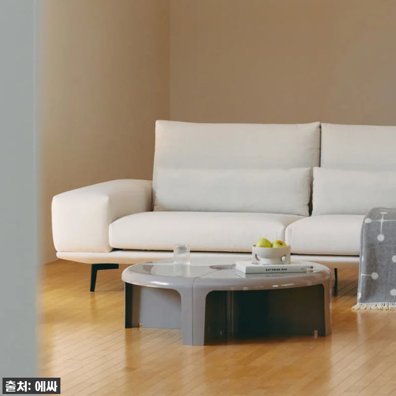 이 소파 하나로 거실 분위기 싹! 바 관련 이미지 1