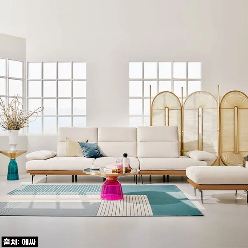 우리 집 거실이 확 달라졌어요! 에싸 클로에 4인 스윙 소파, 직접 써보니 대만족! 역대급 할인 꿀팁까지 공개!