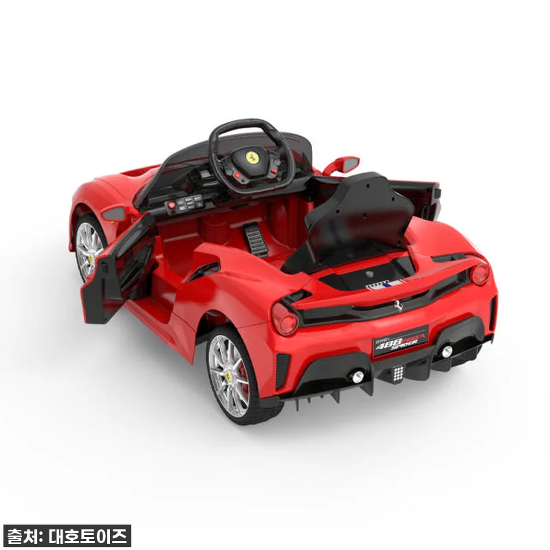 페라리 488 피스타 유아 전동차, 관련 이미지 1