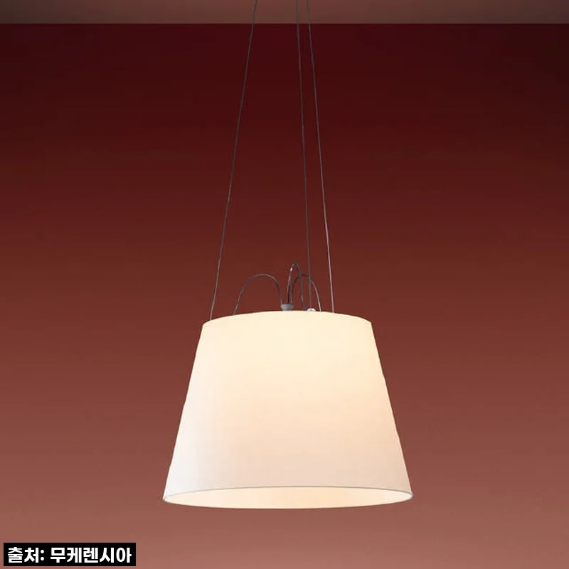 우리 집 거실의 주인공, 아르떼미데 톨로메오 메가 서스펜션 조명 솔직 사용 후기!