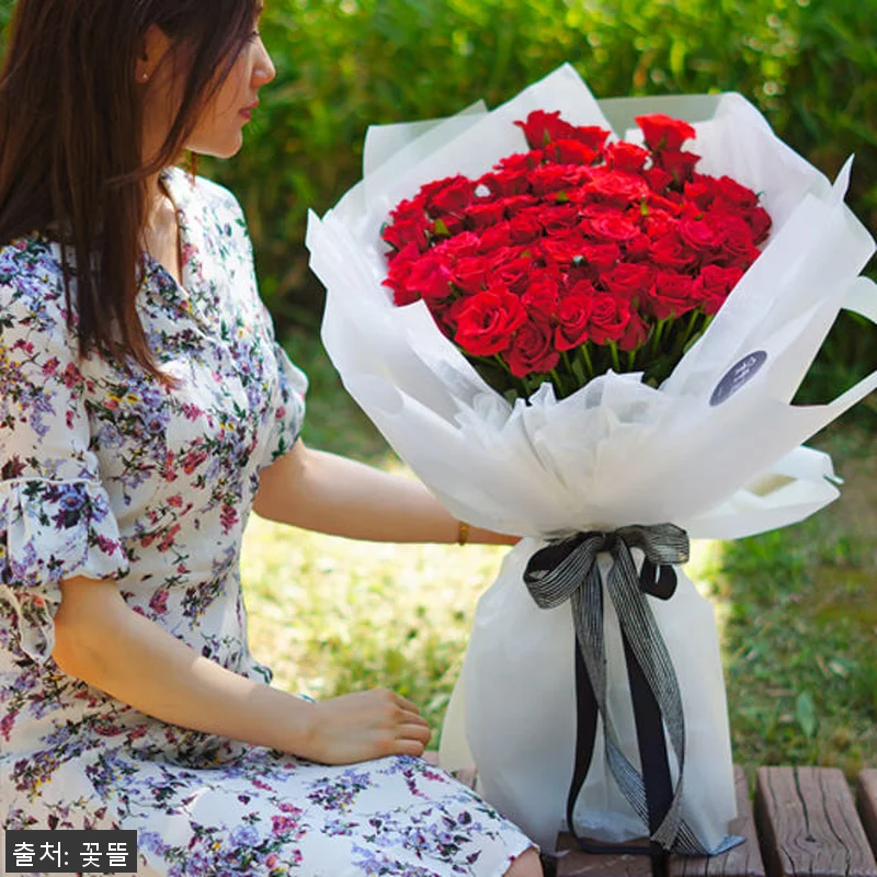 장미 100송이 대형꽃다발 사용후기와 관련 이미지 1