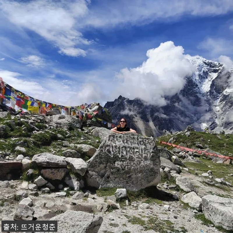 네팔 카트만두 출발 에베레스트산 상공 관련 이미지 7