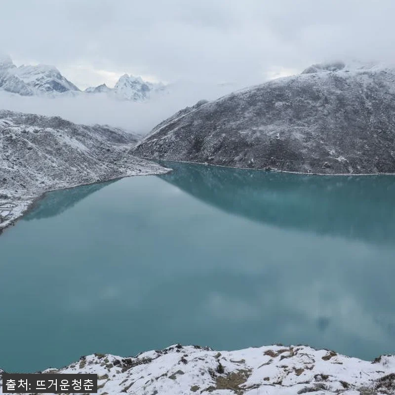 네팔 카트만두 출발 에베레스트산 상공 관련 이미지 8