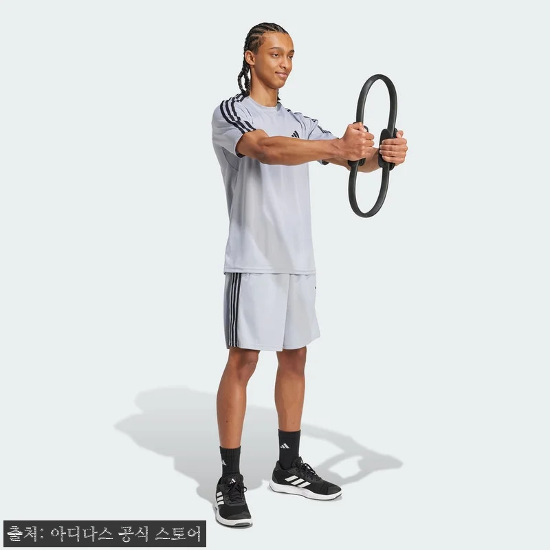 아디다스 트레인 에센셜 3-스트라이프 트레이닝 티 JX2713, 기본 운동복으로 눈여겨볼 만한 공식 스토어 아이템 10 아디다스 트레인 에센셜 3-스트라이프 관련 이미지 2