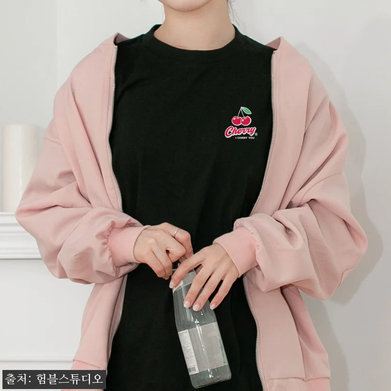 라운드넥 긴팔 이너 티셔츠 여성 레이 관련 이미지 3